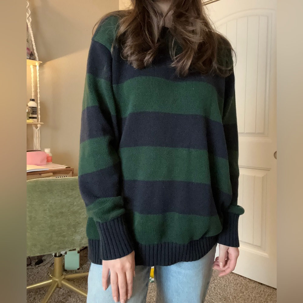 Brandy Melville green and navy Brianna sweater 💚🤎